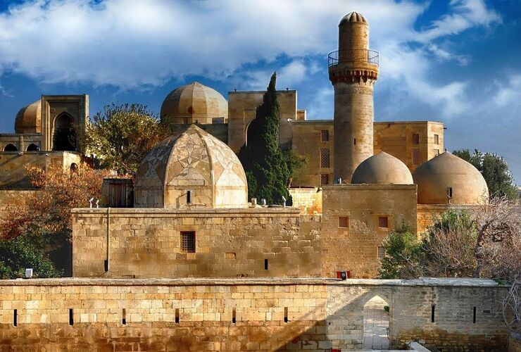 Kuşadası Çıkışlı  Bakü Turu